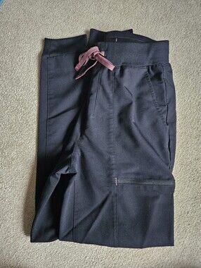 Fabletics Black/Moonlight Mauve On-Call Scrub Joggers- XS